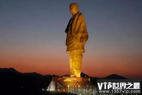 世界十大最高塑像：中国上榜4座